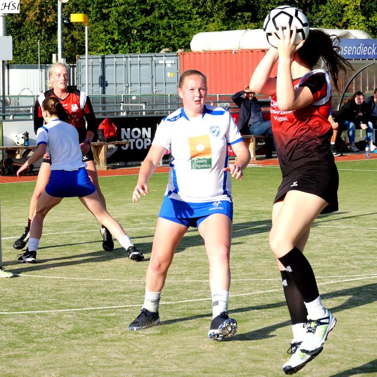 DOS’46 4-WitBlauw Kampen 3 1-10-2022 HS