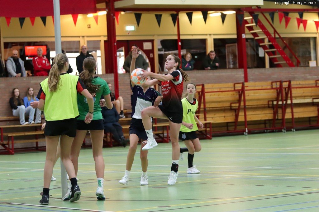 DOS’46/VDK Groep B2 – EKC 2000 B1  2 december 2023