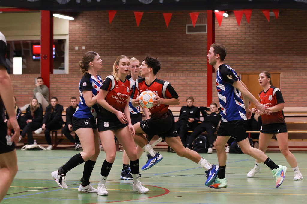 Dos’46 / VDK Groep 3 – Heerenveen 2 1 Februari 2025