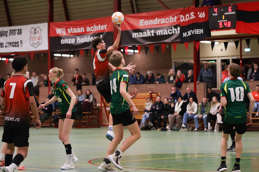 Dos’46/VDK Groep B1 – LDODK/Rinsma Modeplein B1 1 maart 2025