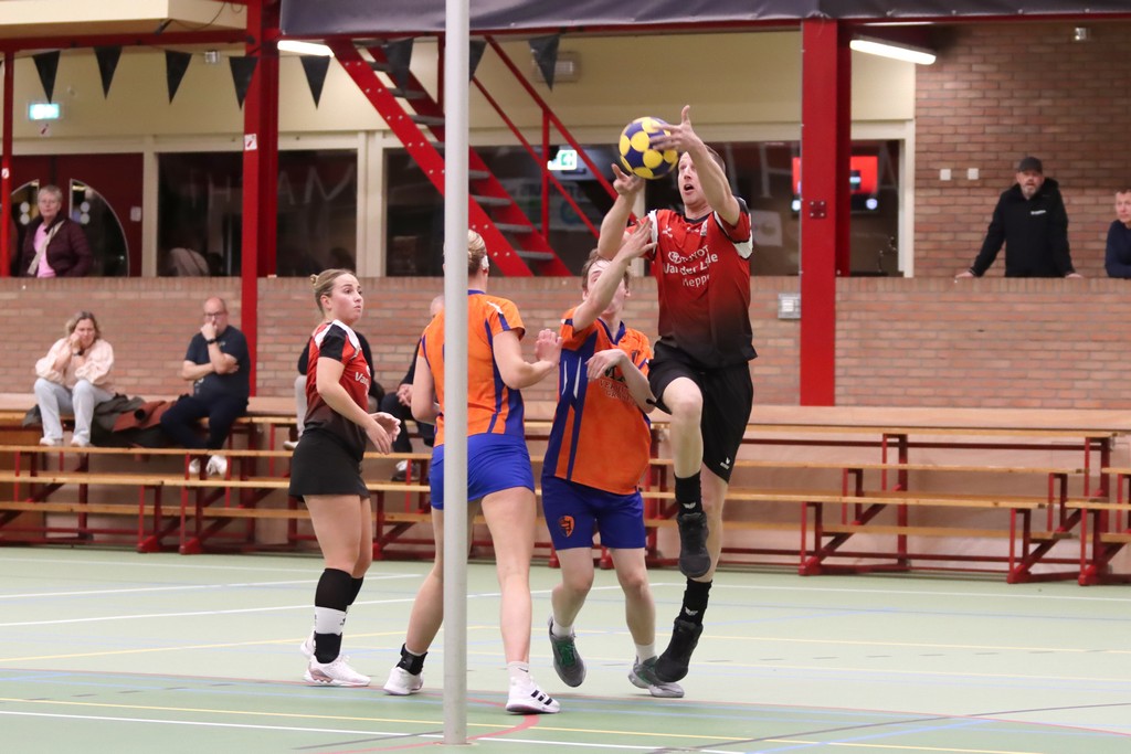 DOS’46/VDK Groep 4 – Noordenveld 2 8 november 2025